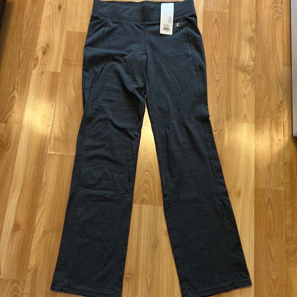 New Danskin Yoga Semi-fitted Boot Leg Gray Pants Size S 4/6